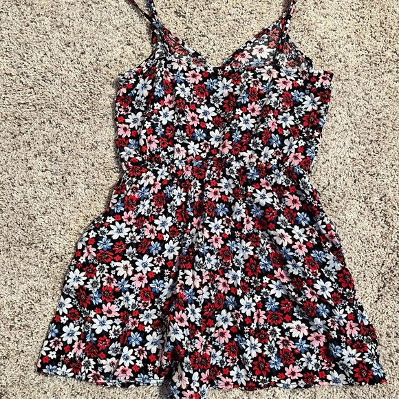 H&M (divided) flower dress romper - Picture 3 of 4